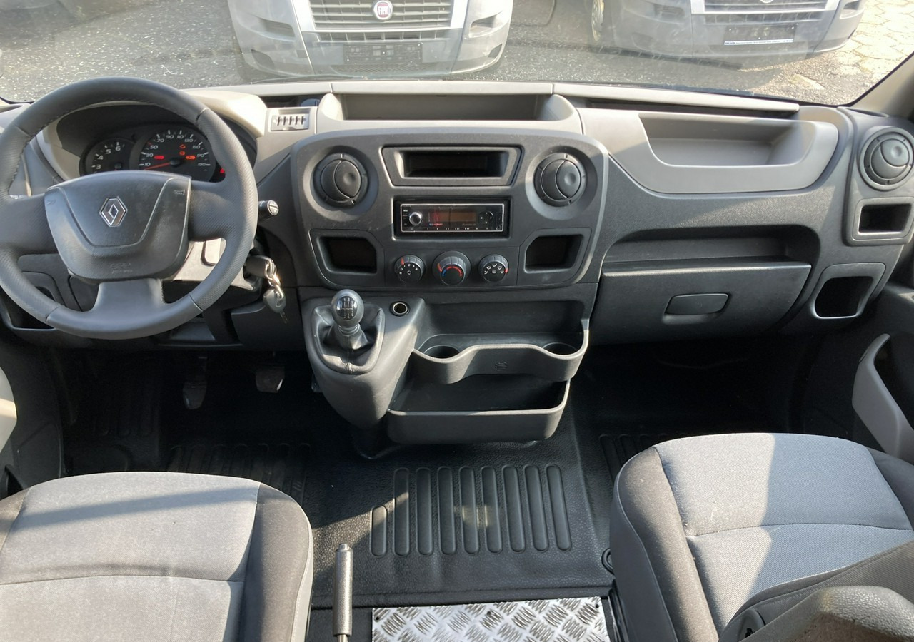 Interior photo 2: Магазин камион Renault Master Autosklep pieczywa Gastronomiczny Food Truck Foodtruck sklep BORCO20