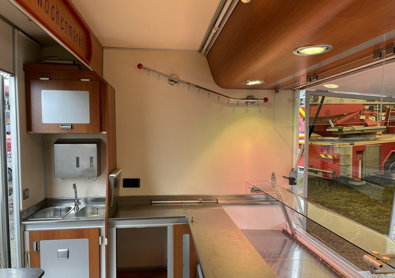 Renault Master Autosklep wędl Gastronomiczny Food Truck Foodtruck Sklep Klima Borc - Магазин камион: снимка 5 Renault Master Autosklep wędl Gastronomiczny Food Truck Foodtruck Sklep Klima Borc - Магазин камион: снимка 5
