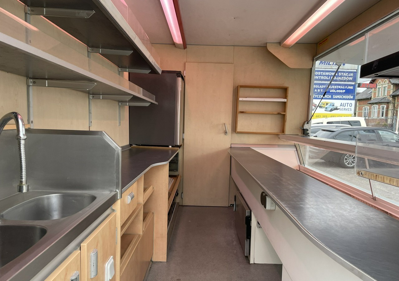 Renault Master Master Autosklep wędli Gastronomiczny Food Truck Foodtruck BORCO 200 - Магазин камион: снимка 3 Renault Master Master Autosklep wędli Gastronomiczny Food Truck Foodtruck BORCO 200 - Магазин камион: снимка 3