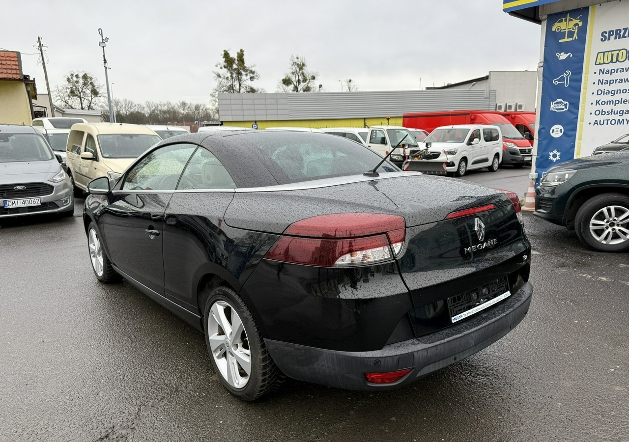 Renault Megane III Cabrio LIFT III 1.2 TCE 131 Skóra Led Navi PDC Bogate wyposażenie 20 - Лек автомобил: снимка 4 Renault Megane III Cabrio LIFT III 1.2 TCE 131 Skóra Led Navi PDC Bogate wyposażenie 20 - Лек автомобил: снимка 4