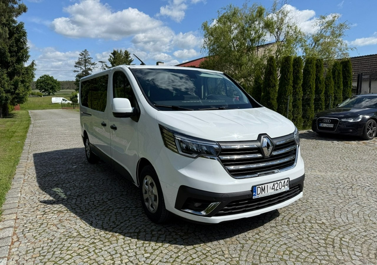 Renault Trafic III 2.0dci 110KM L2H1 LONG 9-osobowy 2xKlima Navi Kamera 2022 - Лек автомобил: снимка 5 Renault Trafic III 2.0dci 110KM L2H1 LONG 9-osobowy 2xKlima Navi Kamera 2022 - Лек автомобил: снимка 5