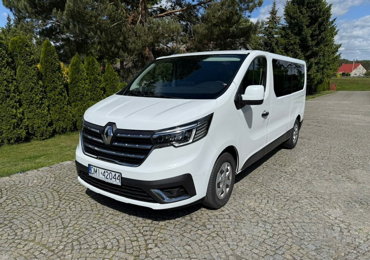 Renault Trafic III 2.0dci 110KM L2H1 LONG 9-osobowy 2xKlima Navi Kamera 2022 - Лек автомобил: снимка 1 Renault Trafic III 2.0dci 110KM L2H1 LONG 9-osobowy 2xKlima Navi Kamera 2022 - Лек автомобил: снимка 1