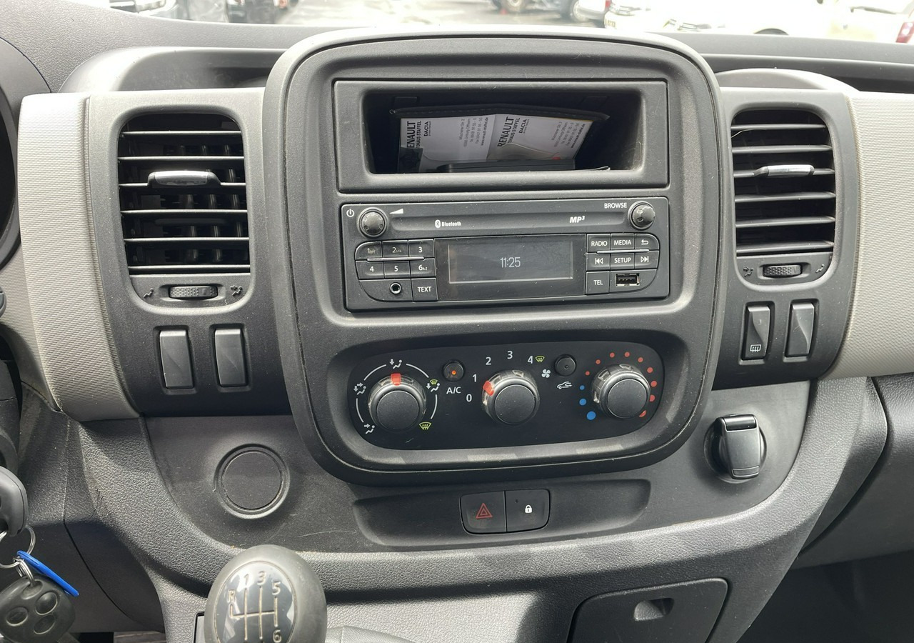 Renault Trafic Renault Trafic 1.6-120KM Klima 2018 - Товарен бус: снимка 3 Renault Trafic Renault Trafic 1.6-120KM Klima 2018 - Товарен бус: снимка 3