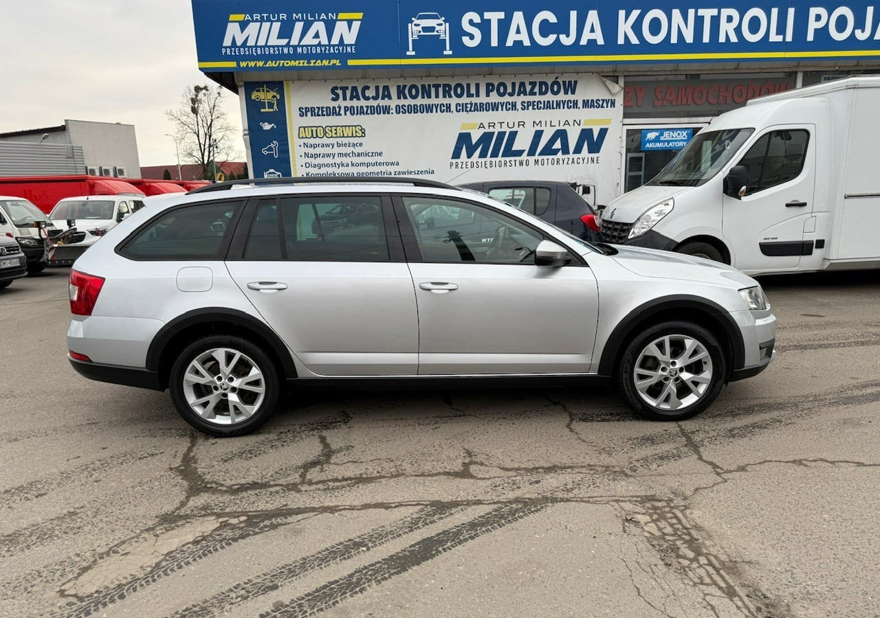 Skoda Octavia III Skoda Octavia 4X4 Scout 2.0 TDI -150KM Model 2017 Bezwypadkowa FV 23 - Лек автомобил: снимка 3 Skoda Octavia III Skoda Octavia 4X4 Scout 2.0 TDI -150KM Model 2017 Bezwypadkowa FV 23 - Лек автомобил: снимка 3