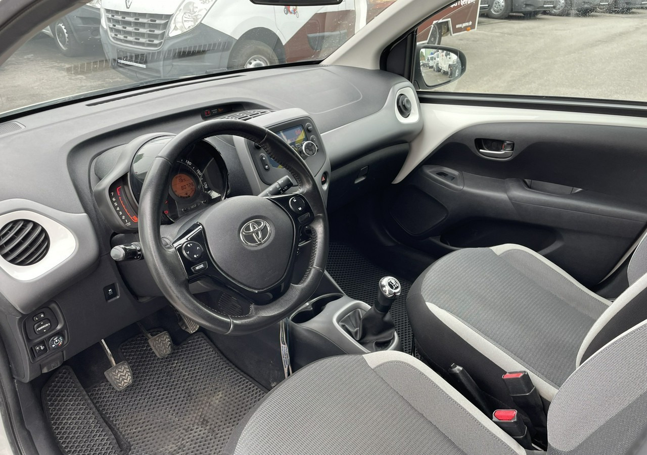 Toyota Aygo II Toyota Aygo 1.0 VVT-i JBL Edition bezyna+LPG Salon PL 2020 - Лек автомобил: снимка 5 Toyota Aygo II Toyota Aygo 1.0 VVT-i JBL Edition bezyna+LPG Salon PL 2020 - Лек автомобил: снимка 5