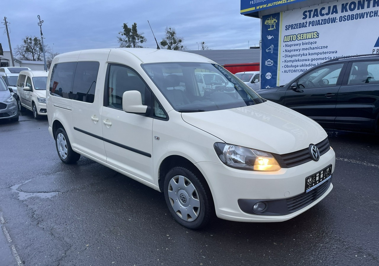 Volkswagen Caddy III Caddy 1.6 TDI dla Niepełnosprawnych inwalida rampa 2015 - Лек автомобил: снимка 3 Volkswagen Caddy III Caddy 1.6 TDI dla Niepełnosprawnych inwalida rampa 2015 - Лек автомобил: снимка 3