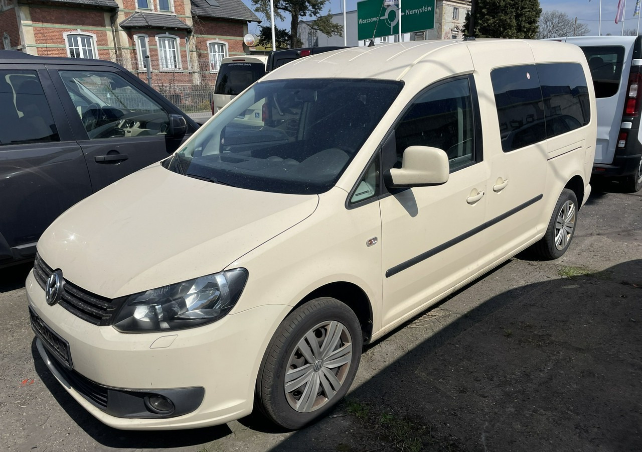 Volkswagen Caddy III Caddy do przewozu Niepełnosprawnych inwalida rampa 2015 - Лек автомобил: снимка 4 Volkswagen Caddy III Caddy do przewozu Niepełnosprawnych inwalida rampa 2015 - Лек автомобил: снимка 4