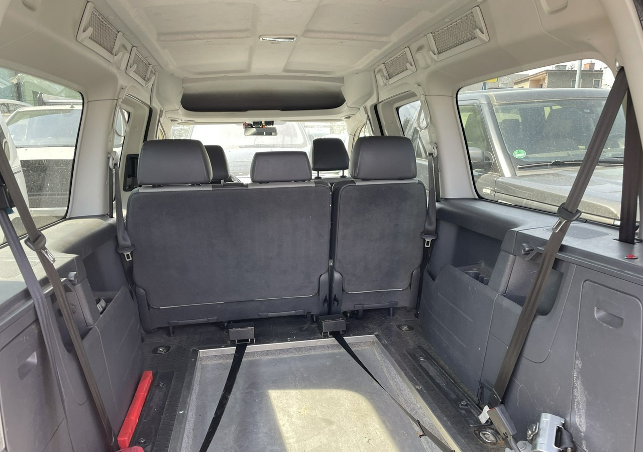Volkswagen Caddy III Caddy do przewozu Niepełnosprawnych inwalida rampa 2015 - Лек автомобил: снимка 5 Volkswagen Caddy III Caddy do przewozu Niepełnosprawnych inwalida rampa 2015 - Лек автомобил: снимка 5