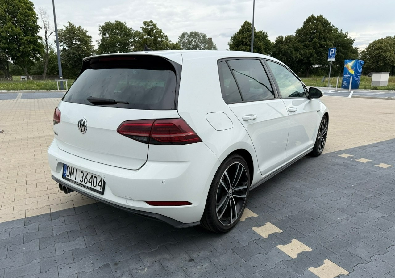 Volkswagen Golf VII GTD 2.0TDI 184KM FullLed Navi Klimatronik ACC Asystenci - Седан: снимка 4 Volkswagen Golf VII GTD 2.0TDI 184KM FullLed Navi Klimatronik ACC Asystenci - Седан: снимка 4