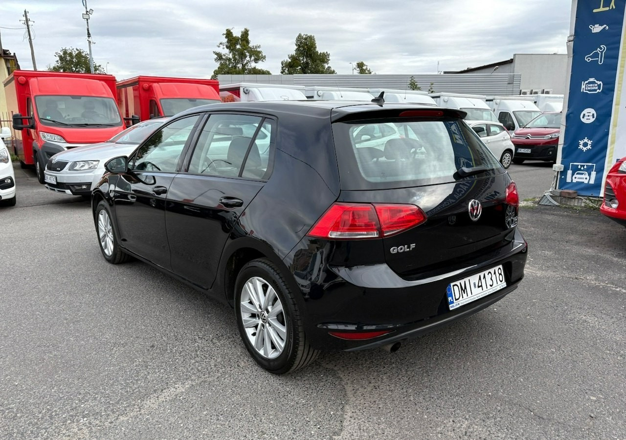 Volkswagen Golf VII VII 1,6 TDI 110KM 153TKM Klimatronik Navi Alu PDC 2015 Bez wkładu fi - Хечбек: снимка 4 Volkswagen Golf VII VII 1,6 TDI 110KM 153TKM Klimatronik Navi Alu PDC 2015 Bez wkładu fi - Хечбек: снимка 4