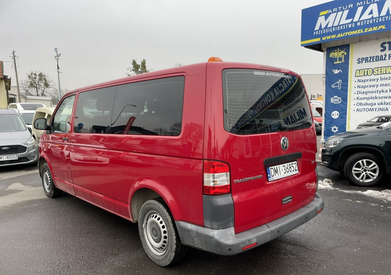 Volkswagen Transporter T5 Transporter T5 Lift 2.0 Tdi 9-osob Klima 2011 - Лек автомобил: снимка 3 Volkswagen Transporter T5 Transporter T5 Lift 2.0 Tdi 9-osob Klima 2011 - Лек автомобил: снимка 3
