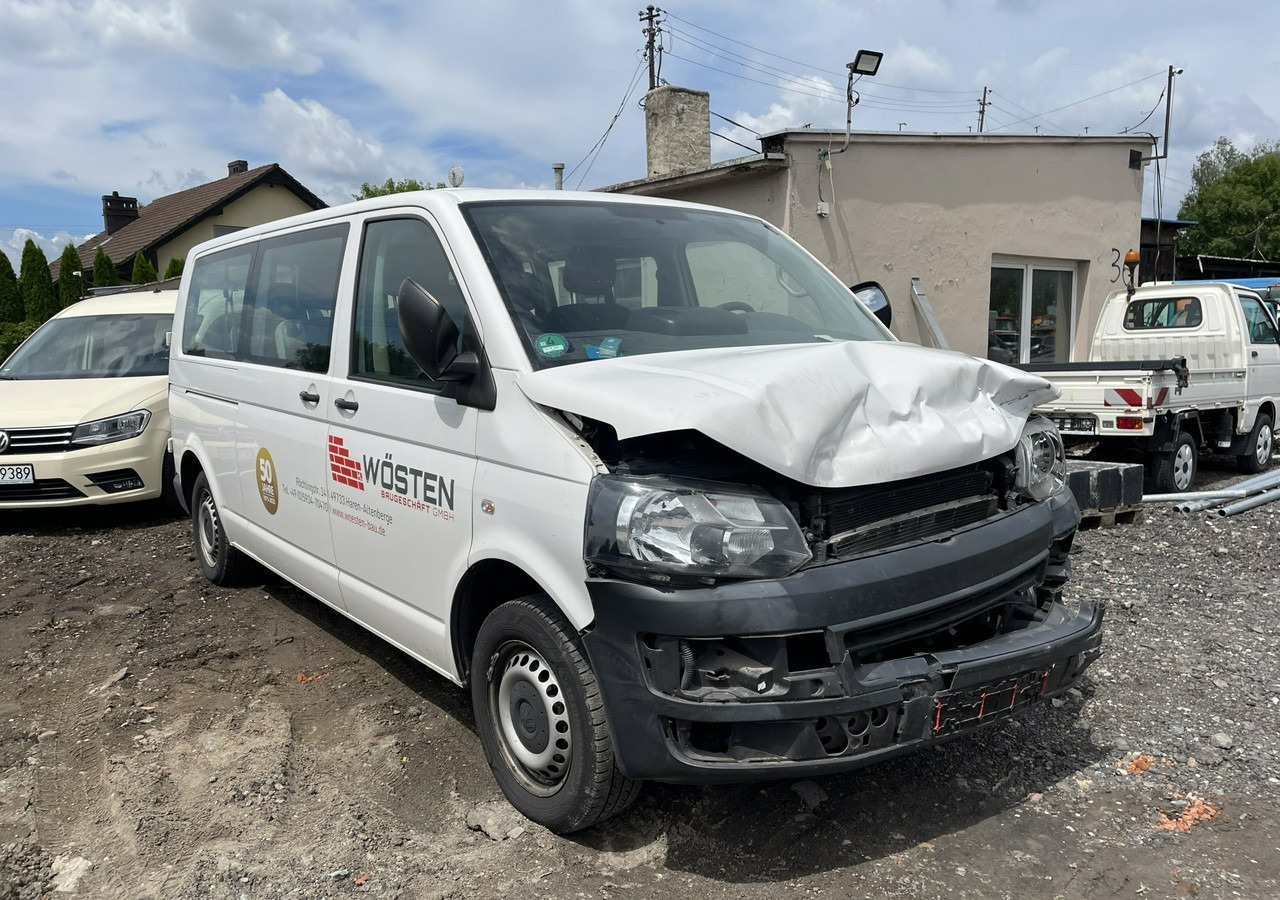 Volkswagen Transporter T5 Volkswagen Transporter Long 2.0-140KM 9-osobowy Model 2015 - Лек автомобил: снимка 1 Volkswagen Transporter T5 Volkswagen Transporter Long 2.0-140KM 9-osobowy Model 2015 - Лек автомобил: снимка 1