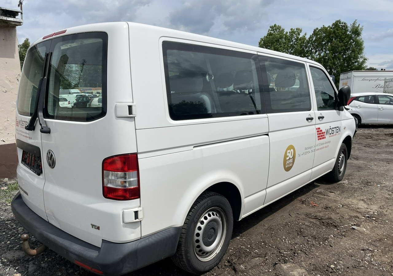 Volkswagen Transporter T5 Volkswagen Transporter Long 2.0-140KM 9-osobowy Model 2015 - Лек автомобил: снимка 2 Volkswagen Transporter T5 Volkswagen Transporter Long 2.0-140KM 9-osobowy Model 2015 - Лек автомобил: снимка 2