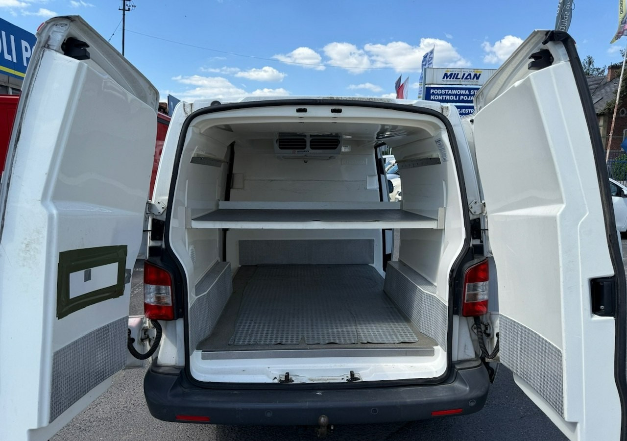 Volkswagen Transporter Transporter T5 LIFT 2.0-180 KM, DSG7 Chłodnia Konvekta Model 2012 - Хладилен бус: снимка 1 Volkswagen Transporter Transporter T5 LIFT 2.0-180 KM, DSG7 Chłodnia Konvekta Model 2012 - Хладилен бус: снимка 1