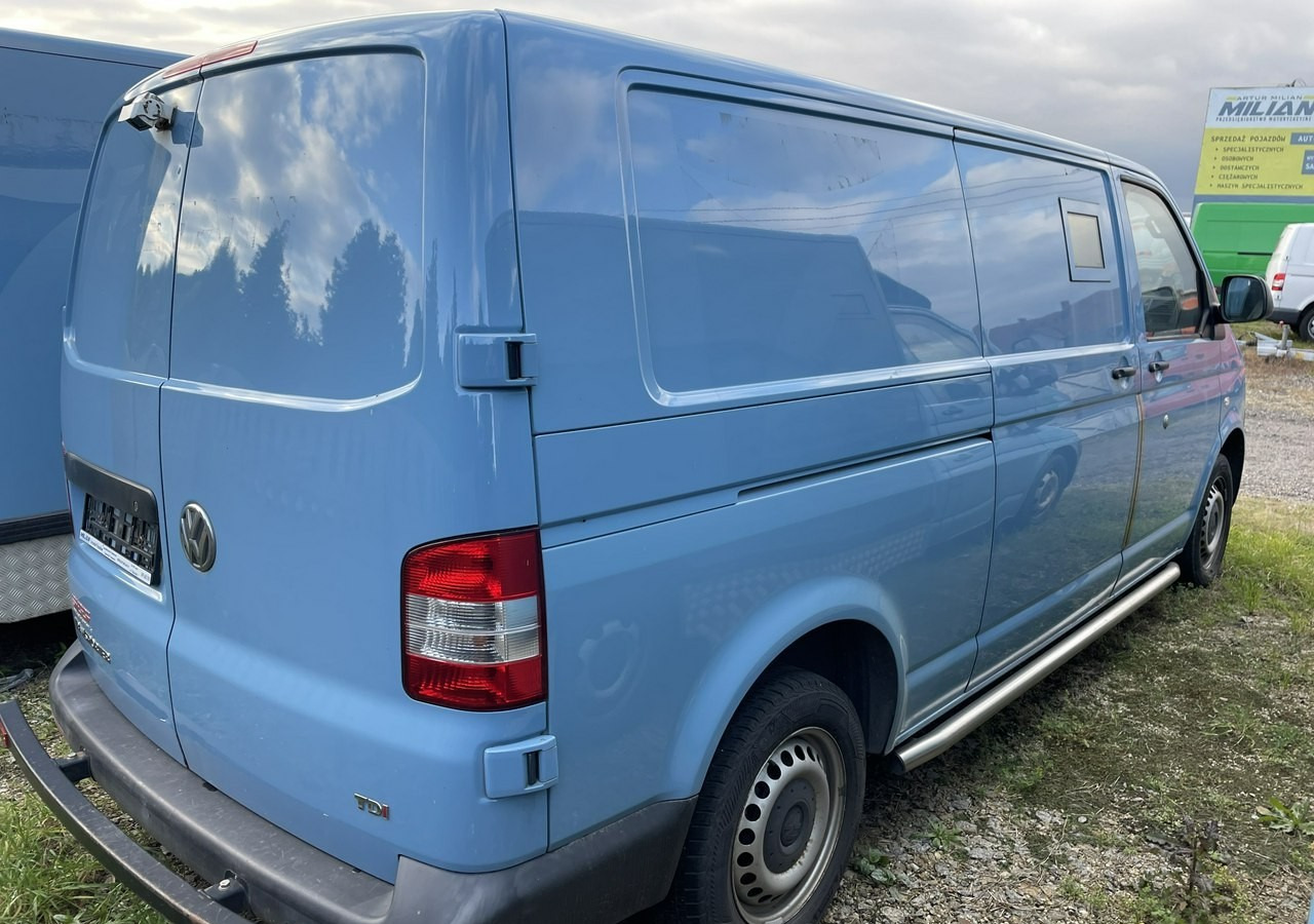 Volkswagen Transporter Trasporter T5 Bankowóz kuloodporny opancerzony 2015 - Инкасаторска кола: снимка 3 Volkswagen Transporter Trasporter T5 Bankowóz kuloodporny opancerzony 2015 - Инкасаторска кола: снимка 3
