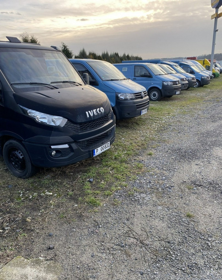 Инкасаторска кола Volkswagen Transporter Trasporter T5 Bankowóz kuloodporny opanceżony Model 2015: снимка 18