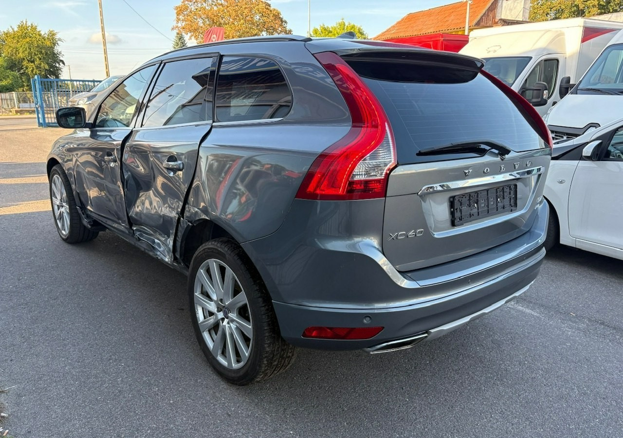 Volvo XC60 I Volvo XC 60 2,4 D4 AWD 190KM Summum Navi Panorama Skóry Kamera 2017 - Джип: снимка 5 Volvo XC60 I Volvo XC 60 2,4 D4 AWD 190KM Summum Navi Panorama Skóry Kamera 2017 - Джип: снимка 5