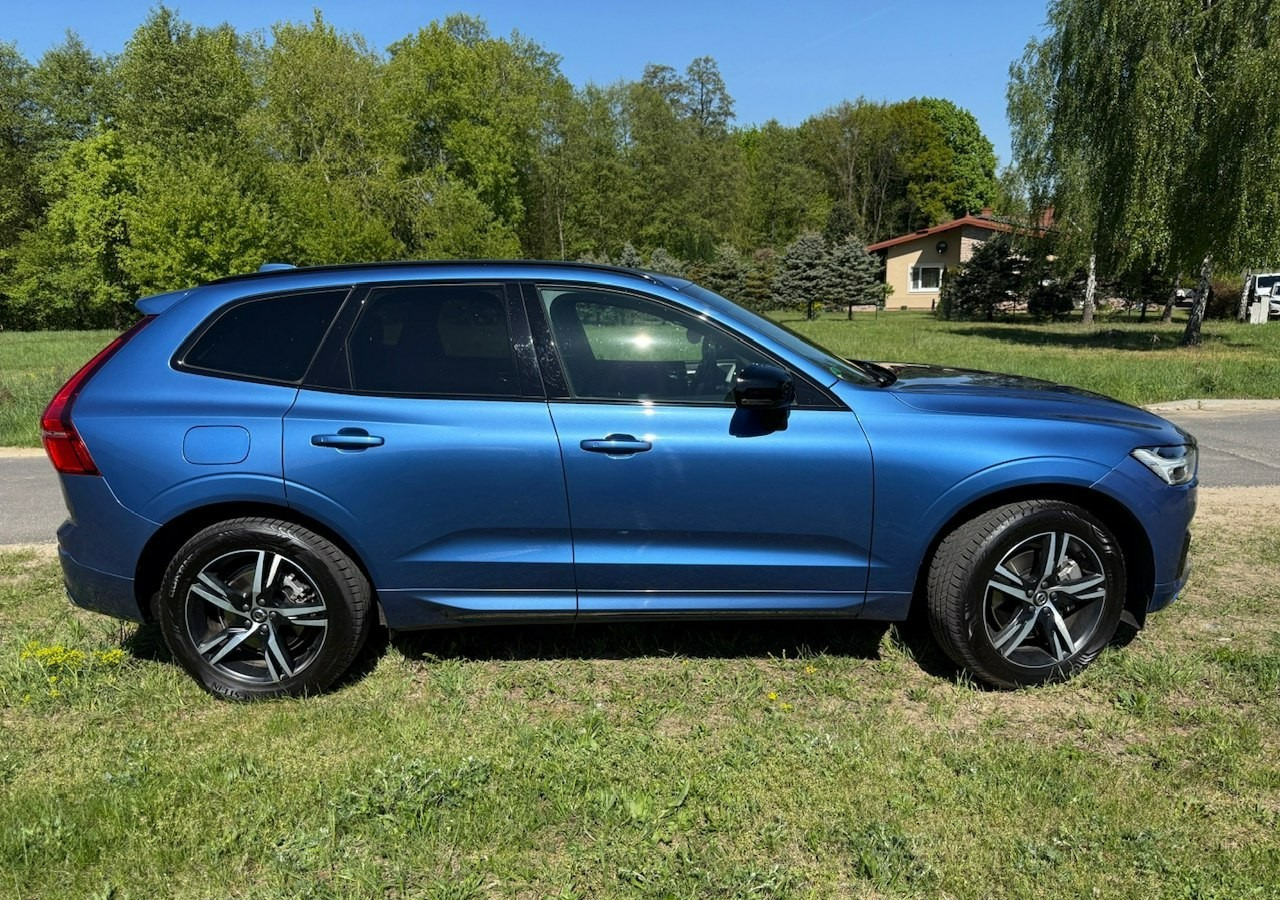 Volvo XC60 II XC60 R-design 2.0D5 235KM Automat Navi Kamery360 Panorama HAK Harman - Джип: снимка 2 Volvo XC60 II XC60 R-design 2.0D5 235KM Automat Navi Kamery360 Panorama HAK Harman - Джип: снимка 2