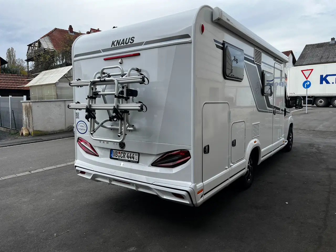 Knaus VAN TI 650 MEG VANSATION - Полуинтегриран кемпер: снимка 4 Knaus VAN TI 650 MEG VANSATION - Полуинтегриран кемпер: снимка 4