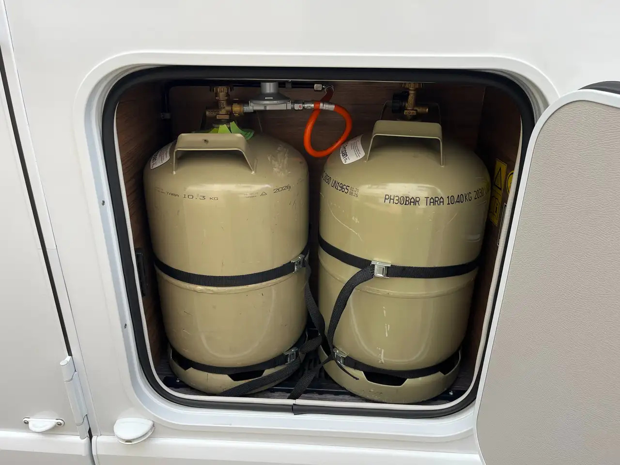 Knaus VAN TI 650 MEG VANSATION - Полуинтегриран кемпер: снимка 5 Knaus VAN TI 650 MEG VANSATION - Полуинтегриран кемпер: снимка 5