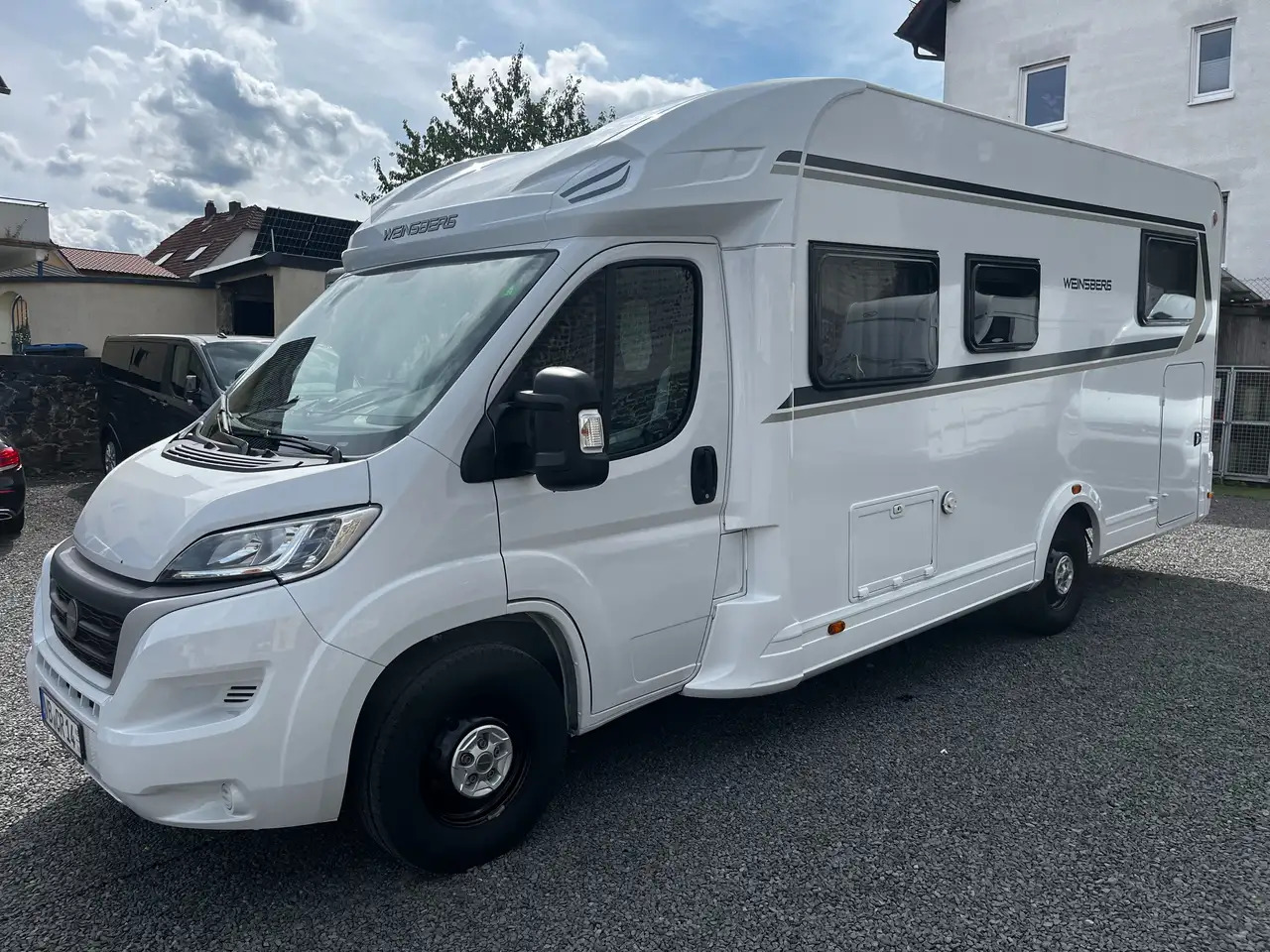 Weinsberg CaraSuite 700 ME - Полуинтегриран кемпер: снимка 1 Weinsberg CaraSuite 700 ME - Полуинтегриран кемпер: снимка 1