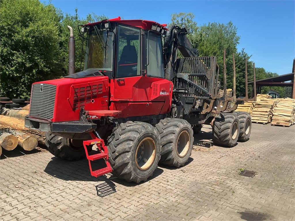 Komatsu 840 TX - Форвардер: снимка 1 Komatsu 840 TX - Форвардер: снимка 1