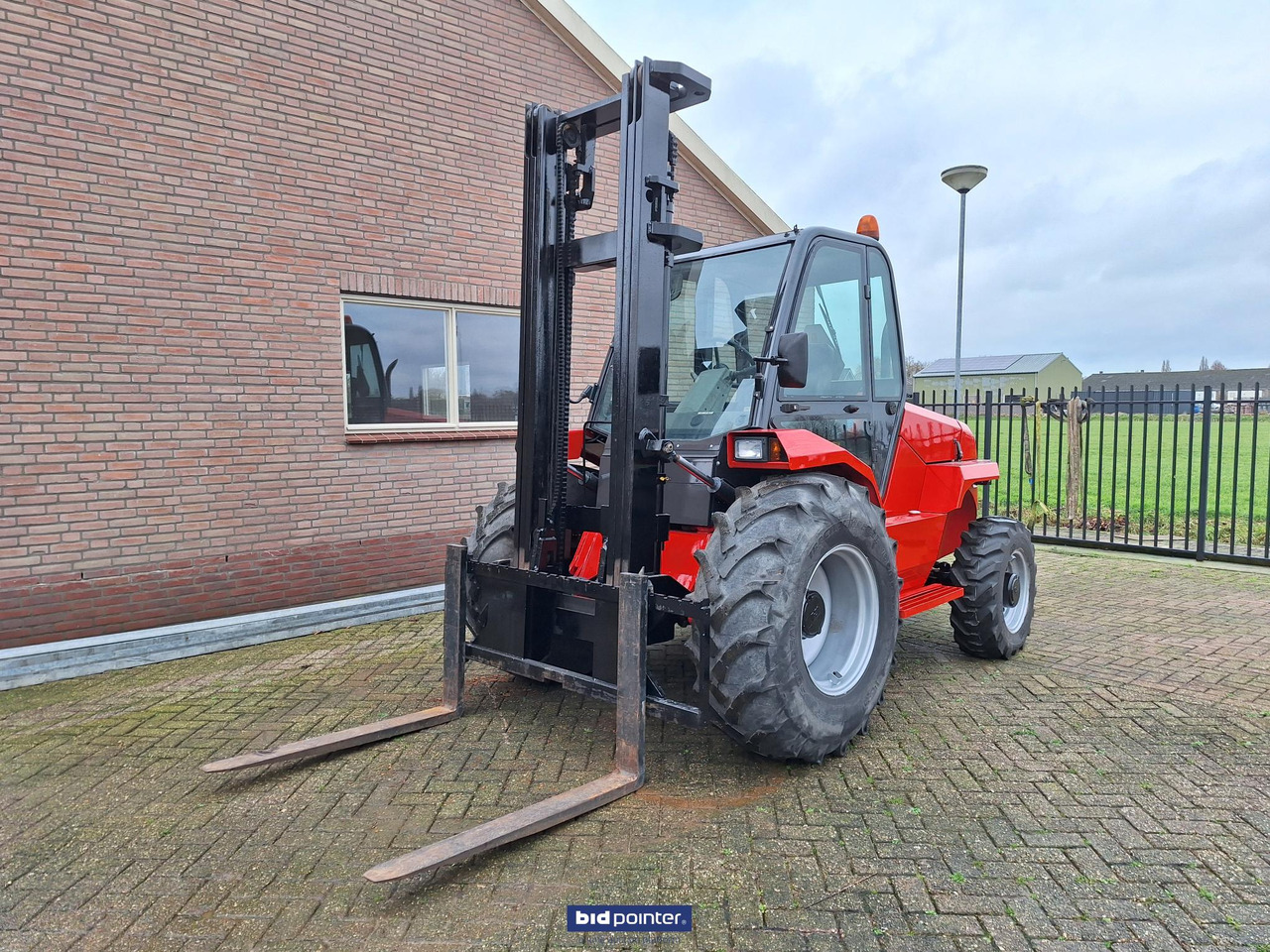 Manitou 30-4   4x4 - Дизелов мотокар: снимка 1 Manitou 30-4   4x4 - Дизелов мотокар: снимка 1
