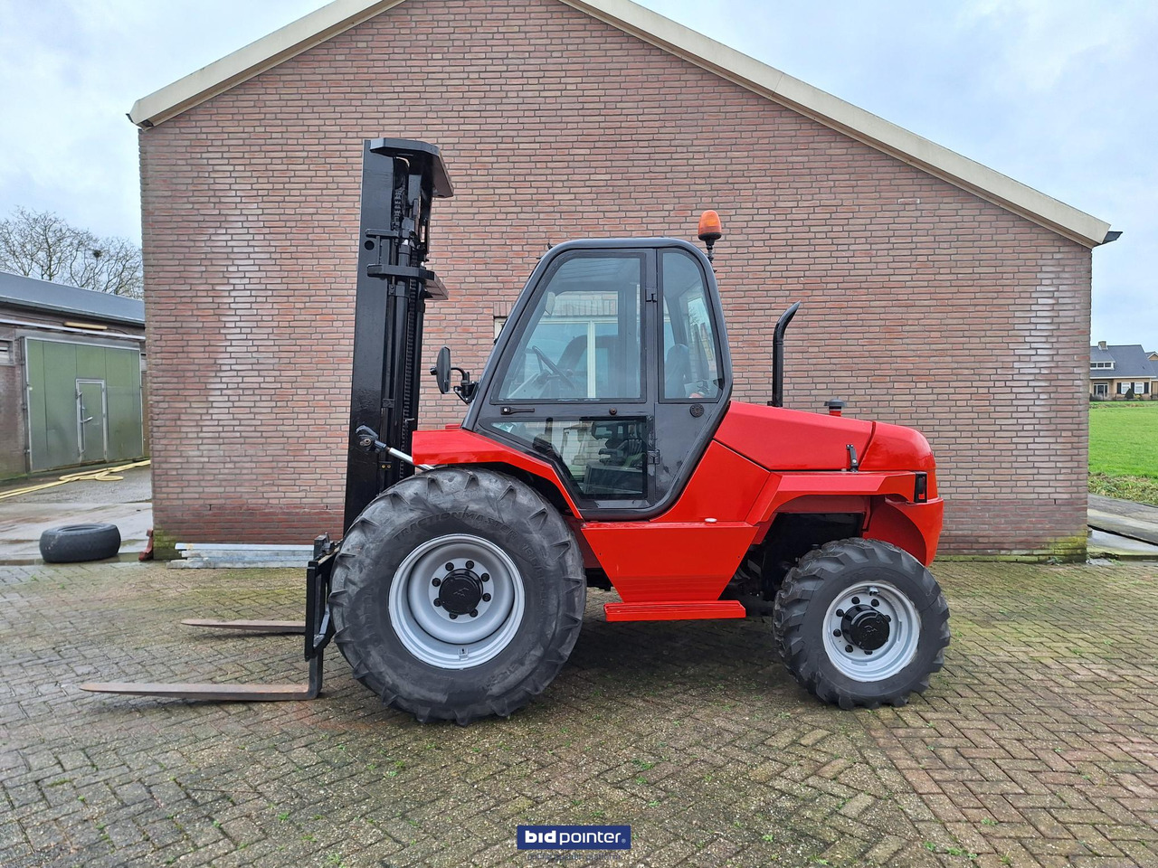 Manitou 30-4   4x4 - Дизелов мотокар: снимка 2 Manitou 30-4   4x4 - Дизелов мотокар: снимка 2