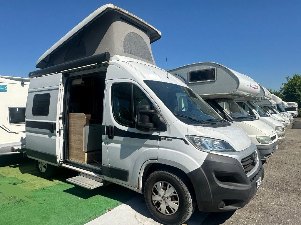 HYMER-ERIBA AYERS ROCK - Кемпер ван: снимка 1 HYMER-ERIBA AYERS ROCK - Кемпер ван: снимка 1