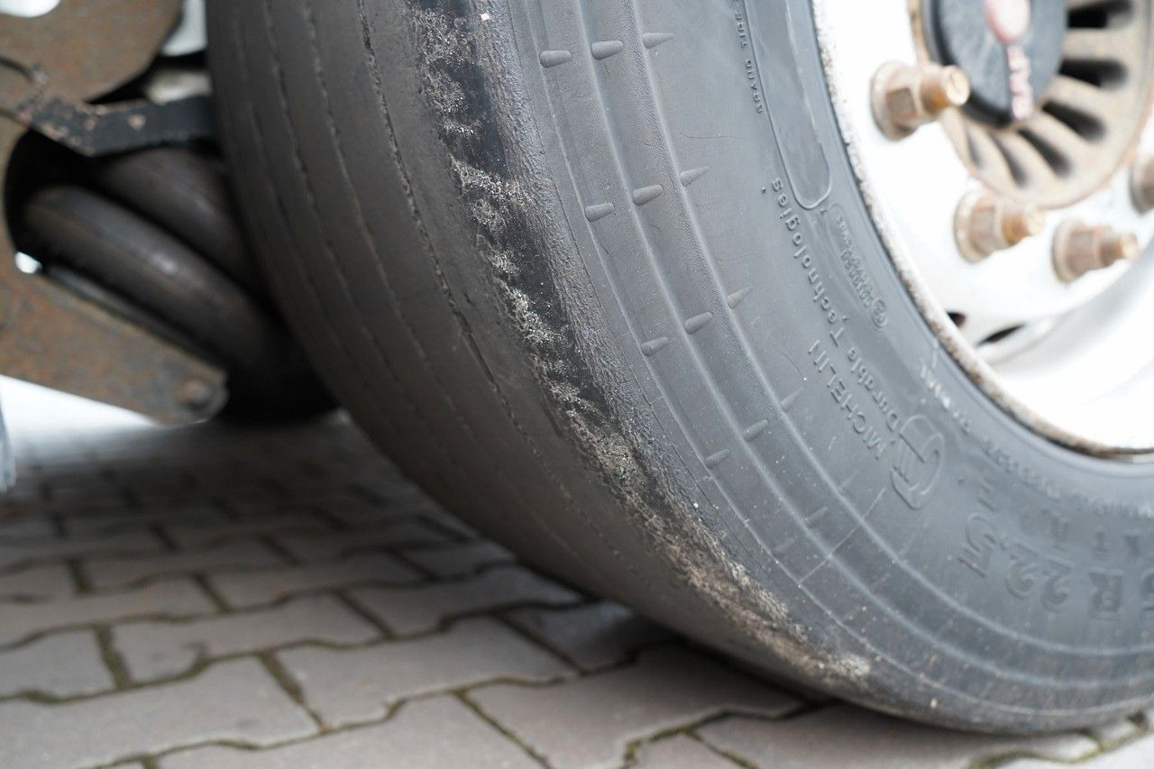 Рефрижератор полуремарке Chereau CHŁODNIA / CARRIER VECTOR 1950MT / DOPPELSTOCK: снимка 17 Рефрижератор полуремарке Chereau CHŁODNIA / CARRIER VECTOR 1950MT / DOPPELSTOCK: снимка 17