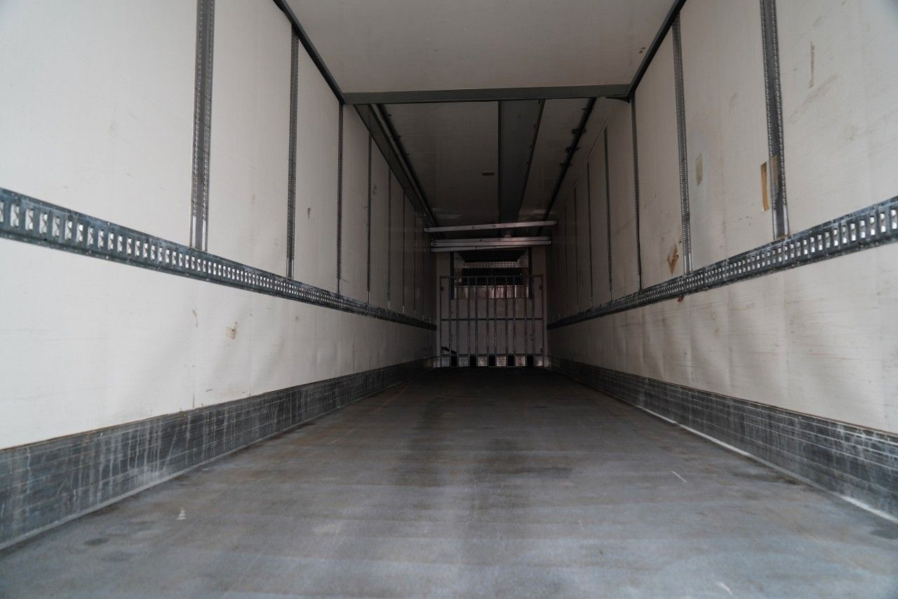 Рефрижератор полуремарке Chereau CHŁODNIA / CARRIER VECTOR 1950MT / DOPPELSTOCK: снимка 10 Рефрижератор полуремарке Chereau CHŁODNIA / CARRIER VECTOR 1950MT / DOPPELSTOCK: снимка 10