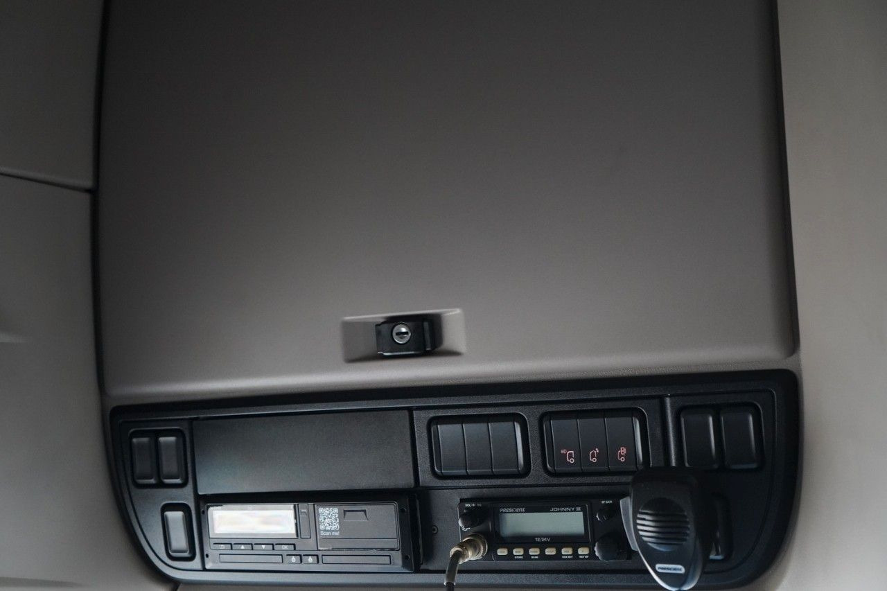 Лизинг на  DAF XF 480 / BDF / 6X2 / ZESTAW TANDEM / SSC / I-PAR DAF XF 480 / BDF / 6X2 / ZESTAW TANDEM / SSC / I-PAR: снимка 30