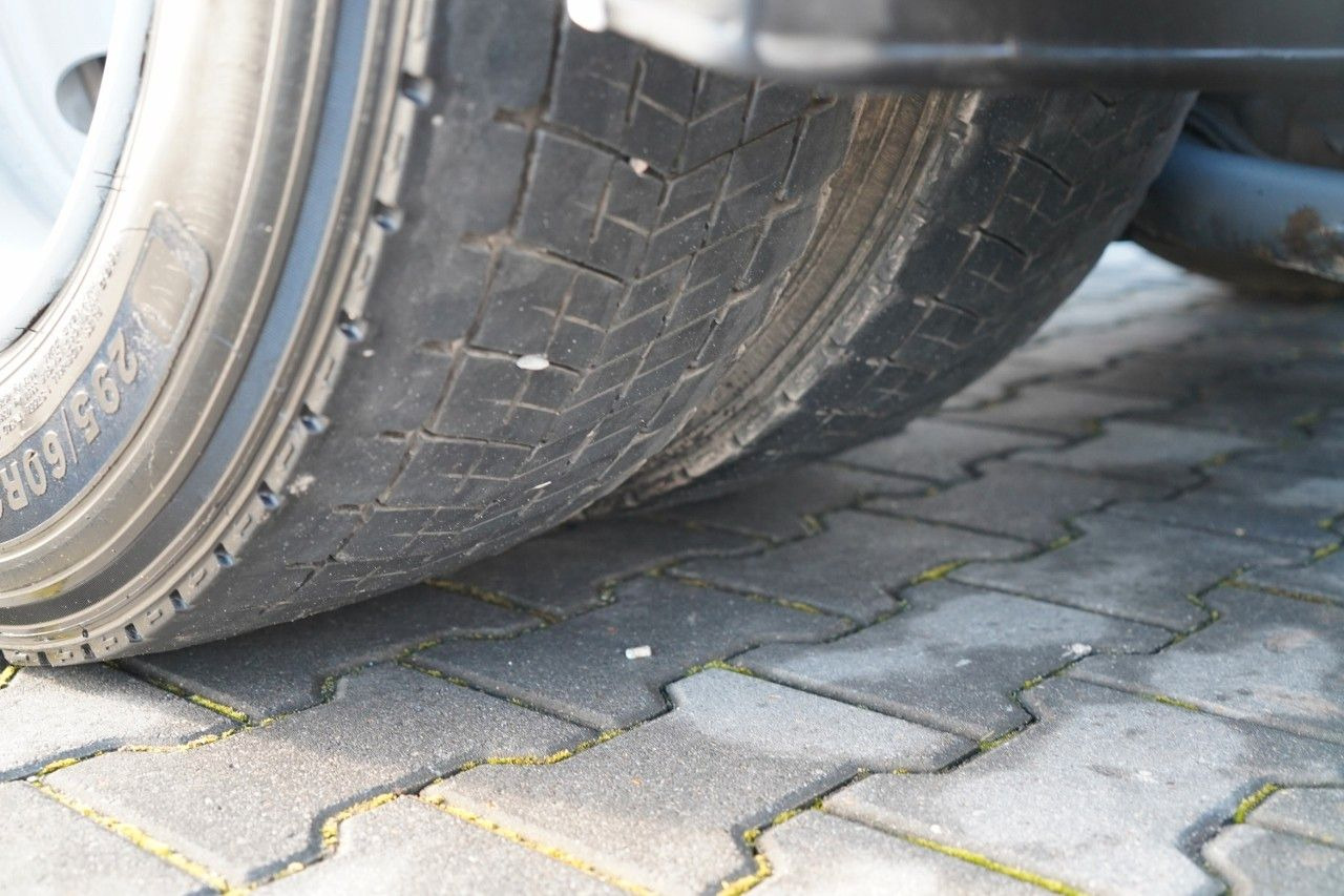 Лизинг на  DAF XF 480 / BDF / 6X2 / ZESTAW TANDEM / SSC / I-PAR DAF XF 480 / BDF / 6X2 / ZESTAW TANDEM / SSC / I-PAR: снимка 17