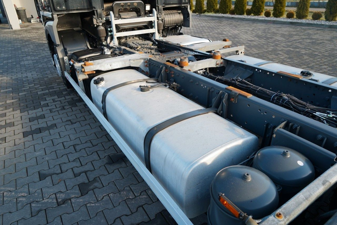 Лизинг на  DAF XF 480 / BDF / 6X2 / ZESTAW TANDEM / SSC / I-PAR DAF XF 480 / BDF / 6X2 / ZESTAW TANDEM / SSC / I-PAR: снимка 8