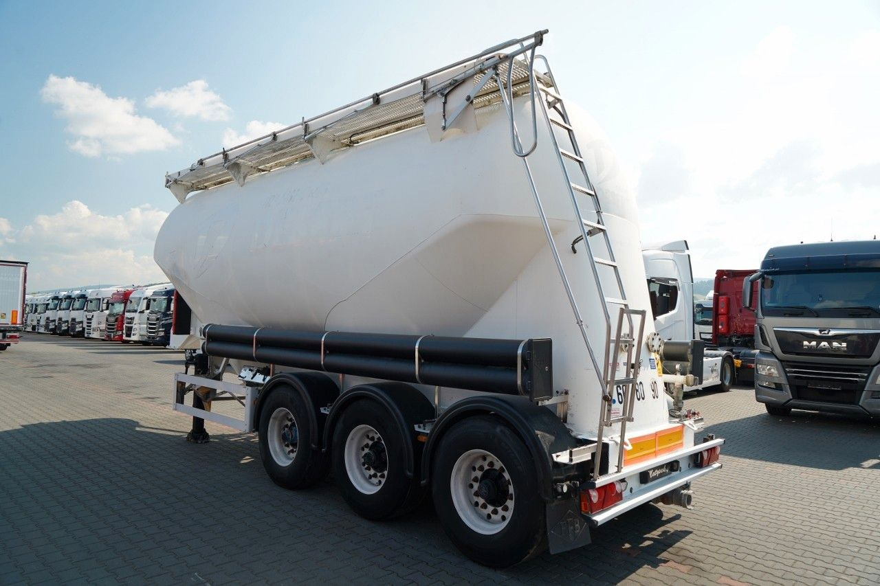 Feldbinder / CEMENTONACZEPA / 3 KOMORY / 36 000 - Цистерна за насипни товари: снимка 5 Feldbinder / CEMENTONACZEPA / 3 KOMORY / 36 000 - Цистерна за насипни товари: снимка 5