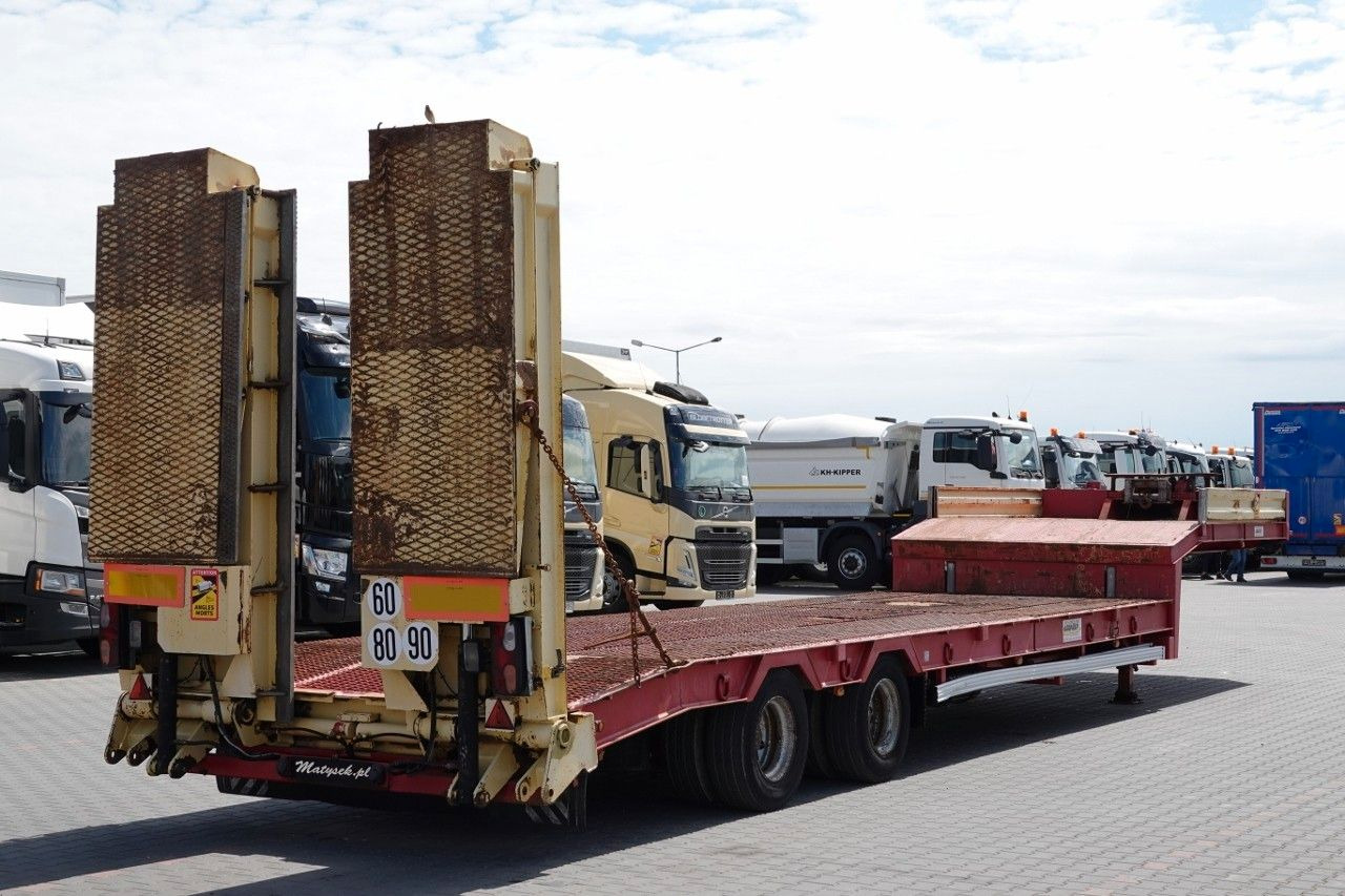 LAWETA NISKOPODWOZIOWA / NAJAZDY HYDRAULICZNE / - Нискорамна площадка полуремарке: снимка 5 LAWETA NISKOPODWOZIOWA / NAJAZDY HYDRAULICZNE / - Нискорамна площадка полуремарке: снимка 5