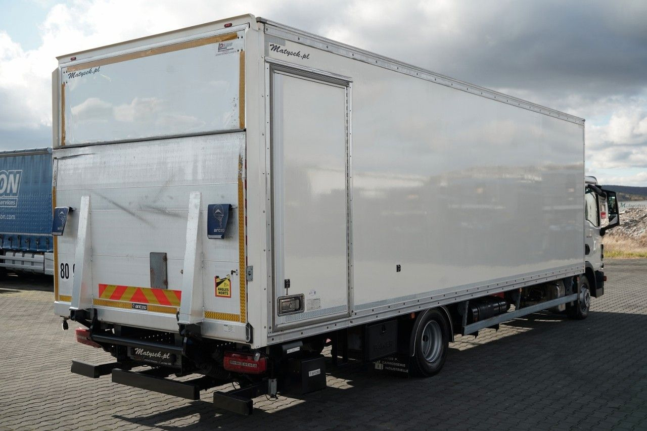 MAN TGL 12.250 / SOLÓWKA / KONTENER 8 M / WINDA / BO - Камион фургон: снимка 4 MAN TGL 12.250 / SOLÓWKA / KONTENER 8 M / WINDA / BO - Камион фургон: снимка 4