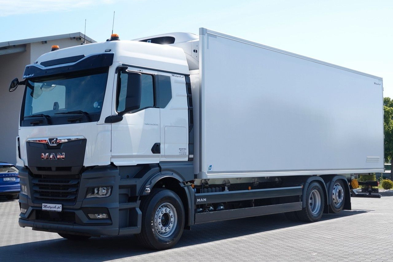 MAN TGX 26.520 / 6x2 / CHŁODNIA -8,6 M / AGREGAT THE - Камион фургон: снимка 2 MAN TGX 26.520 / 6x2 / CHŁODNIA -8,6 M / AGREGAT THE - Камион фургон: снимка 2