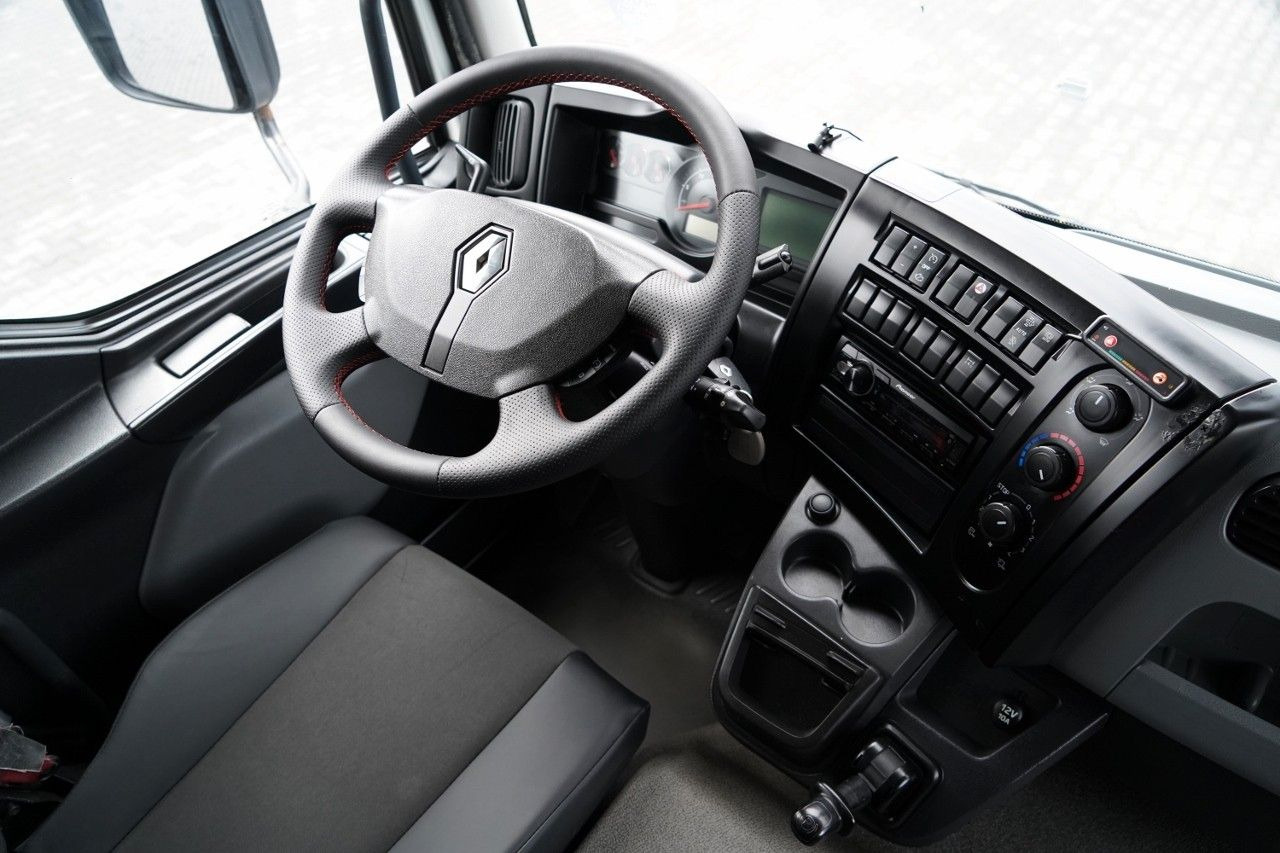 Камион фургон Renault D 210 / 4x2 / KONTENER / 8,6 M /  MOCNA PODŁOGA: снимка 33