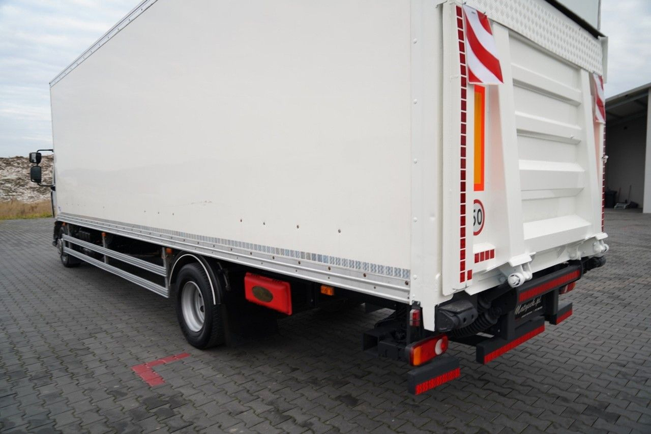 Камион фургон Renault D 210 / 4x2 / KONTENER / 8,6 M /  MOCNA PODŁOGA: снимка 13