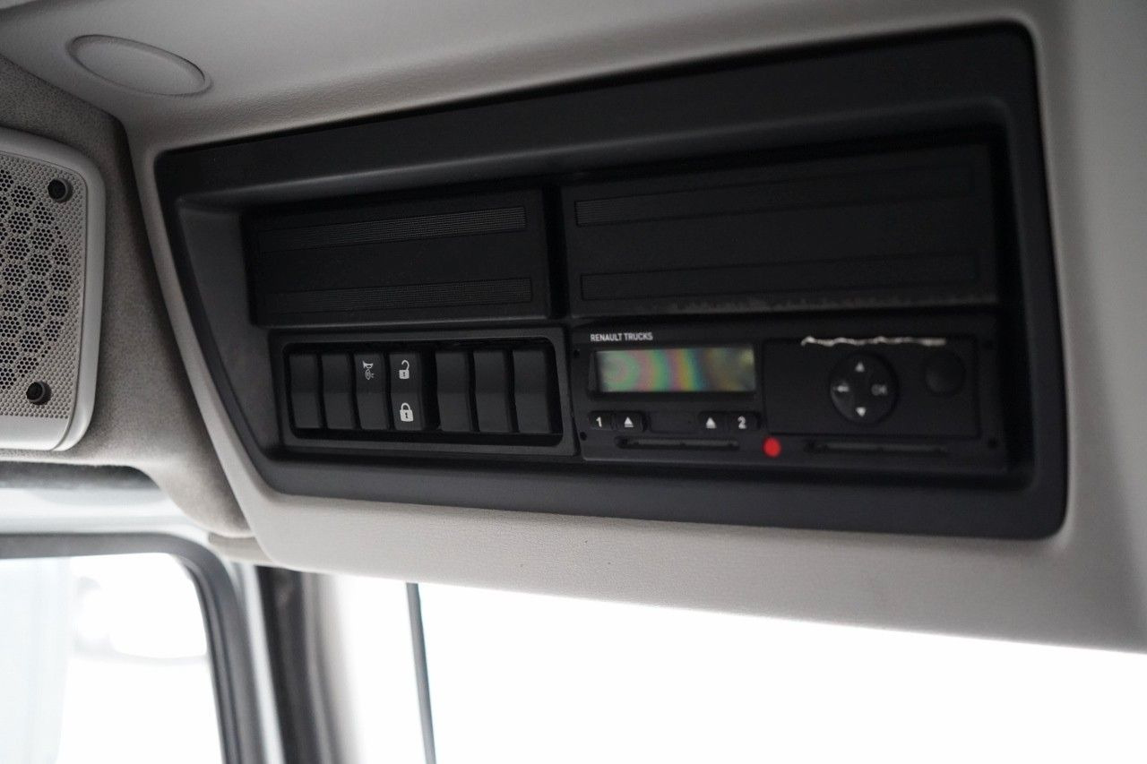 Камион фургон Renault D 210 / 4x2 / KONTENER / 8,6 M /  MOCNA PODŁOGA: снимка 37