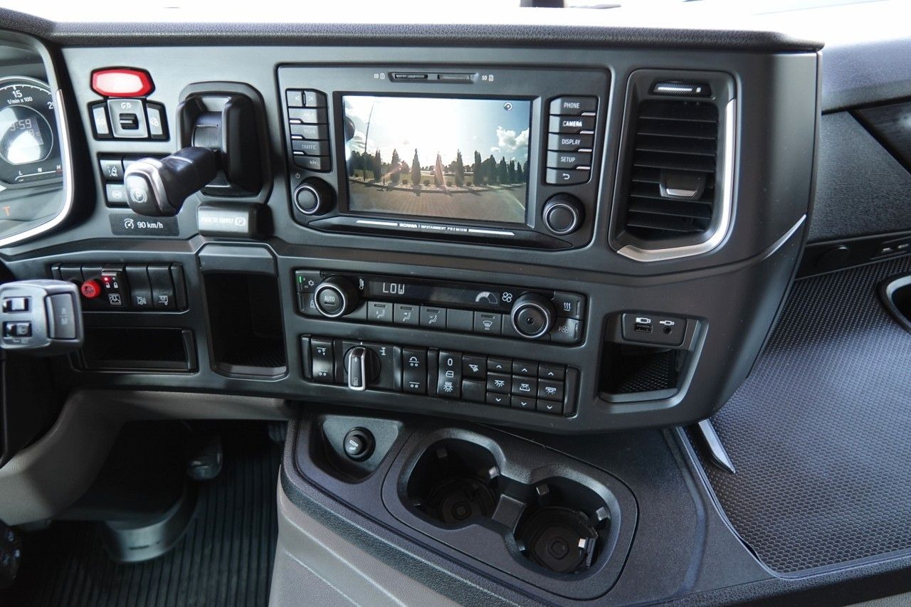 Лизинг на Scania P 410 / 6X2 /CHŁODNIA / SLÓWKA / Agregat THERMO Scania P 410 / 6X2 /CHŁODNIA / SLÓWKA / Agregat THERMO: снимка 16 Лизинг на Scania P 410 / 6X2 /CHŁODNIA / SLÓWKA / Agregat THERMO Scania P 410 / 6X2 /CHŁODNIA / SLÓWKA / Agregat THERMO: снимка 16