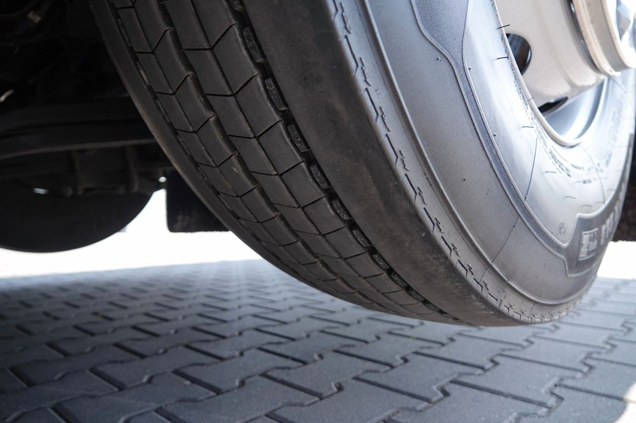 Лизинг на Scania P 410 / 6X2 /CHŁODNIA / SLÓWKA / Agregat THERMO Scania P 410 / 6X2 /CHŁODNIA / SLÓWKA / Agregat THERMO: снимка 12 Лизинг на Scania P 410 / 6X2 /CHŁODNIA / SLÓWKA / Agregat THERMO Scania P 410 / 6X2 /CHŁODNIA / SLÓWKA / Agregat THERMO: снимка 12