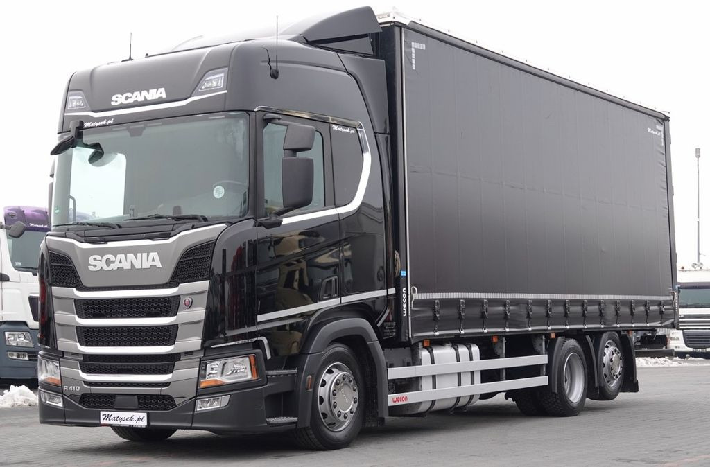 Scania R 410 / 6x2 / FIRANKA - 7,8 m / SOLÓWKA / PODNOS - Камион с брезент: снимка 1 Scania R 410 / 6x2 / FIRANKA - 7,8 m / SOLÓWKA / PODNOS - Камион с брезент: снимка 1