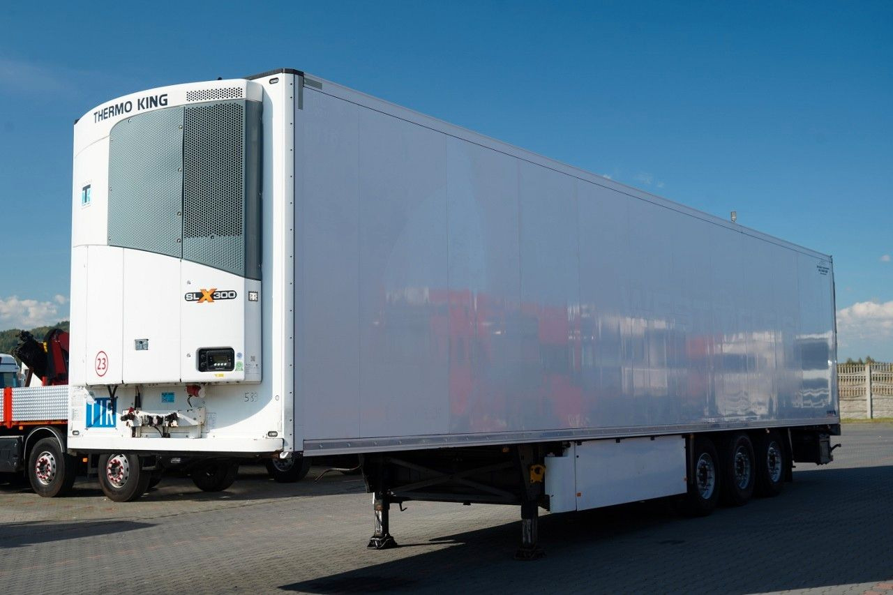 Schmitz Cargobull / CHŁODNIA / THERMO KING SLX 300 / HAKÓWKA / OŚ - Рефрижератор полуремарке: снимка 1 Schmitz Cargobull / CHŁODNIA / THERMO KING SLX 300 / HAKÓWKA / OŚ - Рефрижератор полуремарке: снимка 1