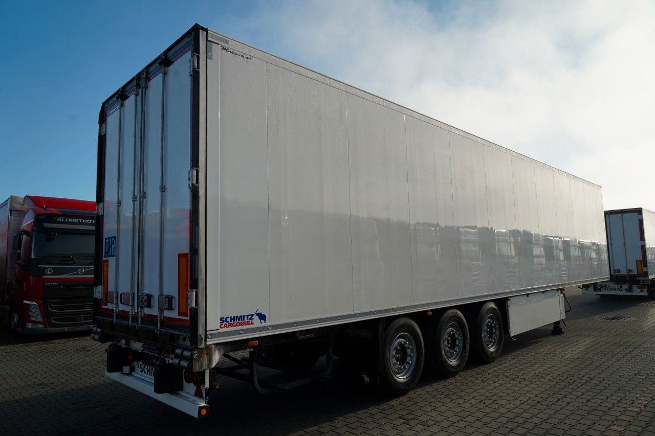 Schmitz Cargobull / CHŁODNIA / THERMO KING SLX 300 / HAKÓWKA / OŚ - Рефрижератор полуремарке: снимка 5 Schmitz Cargobull / CHŁODNIA / THERMO KING SLX 300 / HAKÓWKA / OŚ - Рефрижератор полуремарке: снимка 5