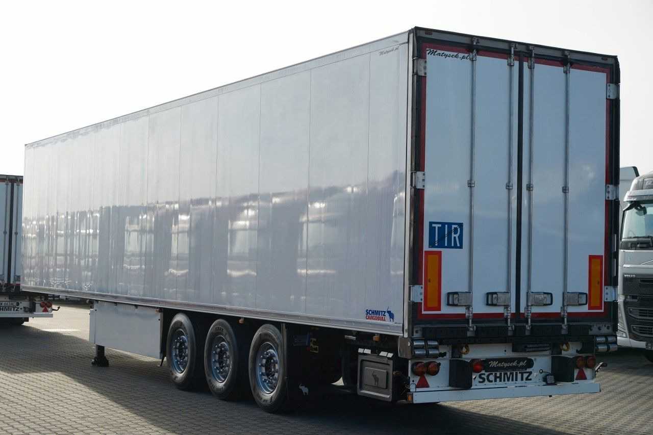 Schmitz Cargobull / CHŁODNIA / THERMO KING SLX 300 / HAKÓWKA / OŚ - Рефрижератор полуремарке: снимка 4 Schmitz Cargobull / CHŁODNIA / THERMO KING SLX 300 / HAKÓWKA / OŚ - Рефрижератор полуремарке: снимка 4