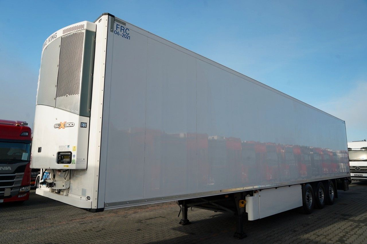 Schmitz Cargobull / CHŁODNIA / THERMO KING SLX 300 / HAKÓWKA / OŚ - Рефрижератор полуремарке: снимка 2 Schmitz Cargobull / CHŁODNIA / THERMO KING SLX 300 / HAKÓWKA / OŚ - Рефрижератор полуремарке: снимка 2