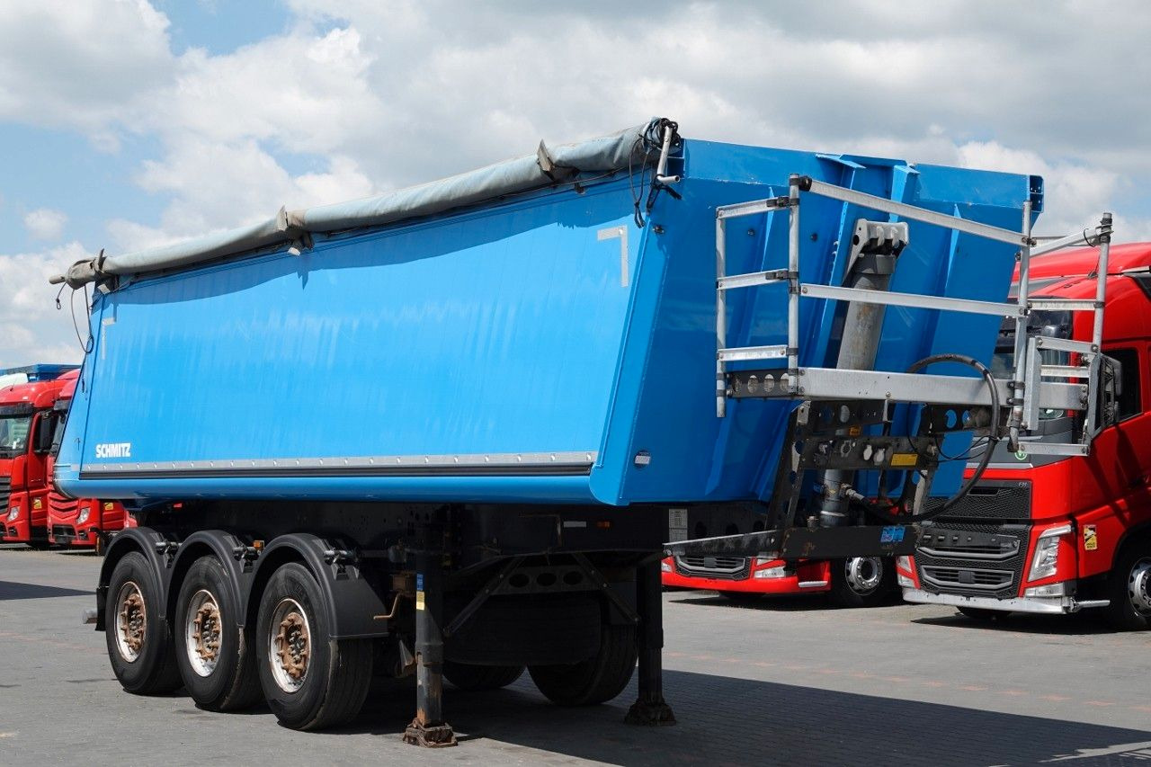 Schmitz Cargobull WYWROTKA 28 M3 / ALUMINIOWA / OŚ PODNOSZONA - Самосвал полуремарке: снимка 1 Schmitz Cargobull WYWROTKA 28 M3 / ALUMINIOWA / OŚ PODNOSZONA - Самосвал полуремарке: снимка 1