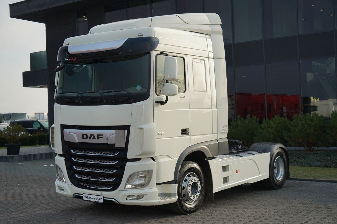 DAF XF 480 / SPACE CAB / RETARDER / OPONY 100% - Влекач: снимка 4 DAF XF 480 / SPACE CAB / RETARDER / OPONY 100% - Влекач: снимка 4